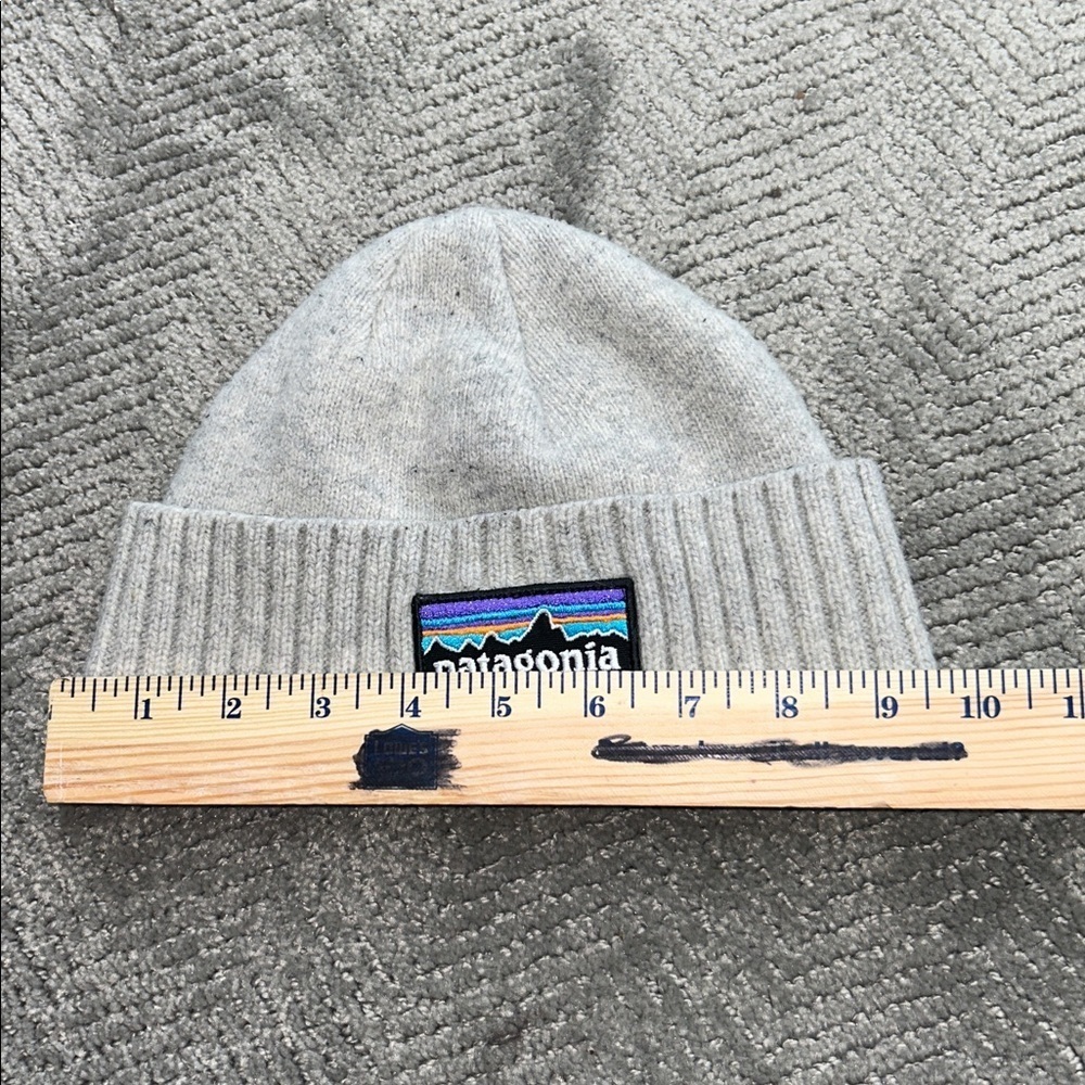 Patagonia Brodeo Beanie Gray  Logo Wool Blend Outdoors - Picture 4 of 6